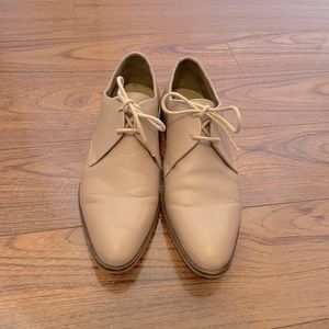 Everlane Modern Oxford in Blush